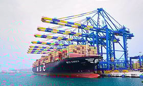 വിഴിഞ്ഞത്തെ കണ്ട് വന്‍ പദ്ധതികളുമായി അയല്‍സംസ്ഥാനം, കേരളത്തില്‍ മെല്ലെ പോക്ക്, നടപ്പാക്കാന്‍ ₹12,000 കോടിയുടെ പദ്ധതികള്‍