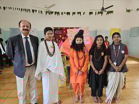 Eshwar Vidyalaya showcases talent at Anu-Vyakti 2025