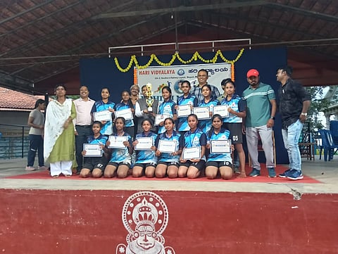 Girls’ team of Eshwar Vidyalaya shines at kho-kho tournament