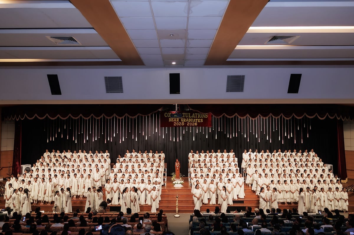 Sophia High School holds graduation ceremony for outgoing students