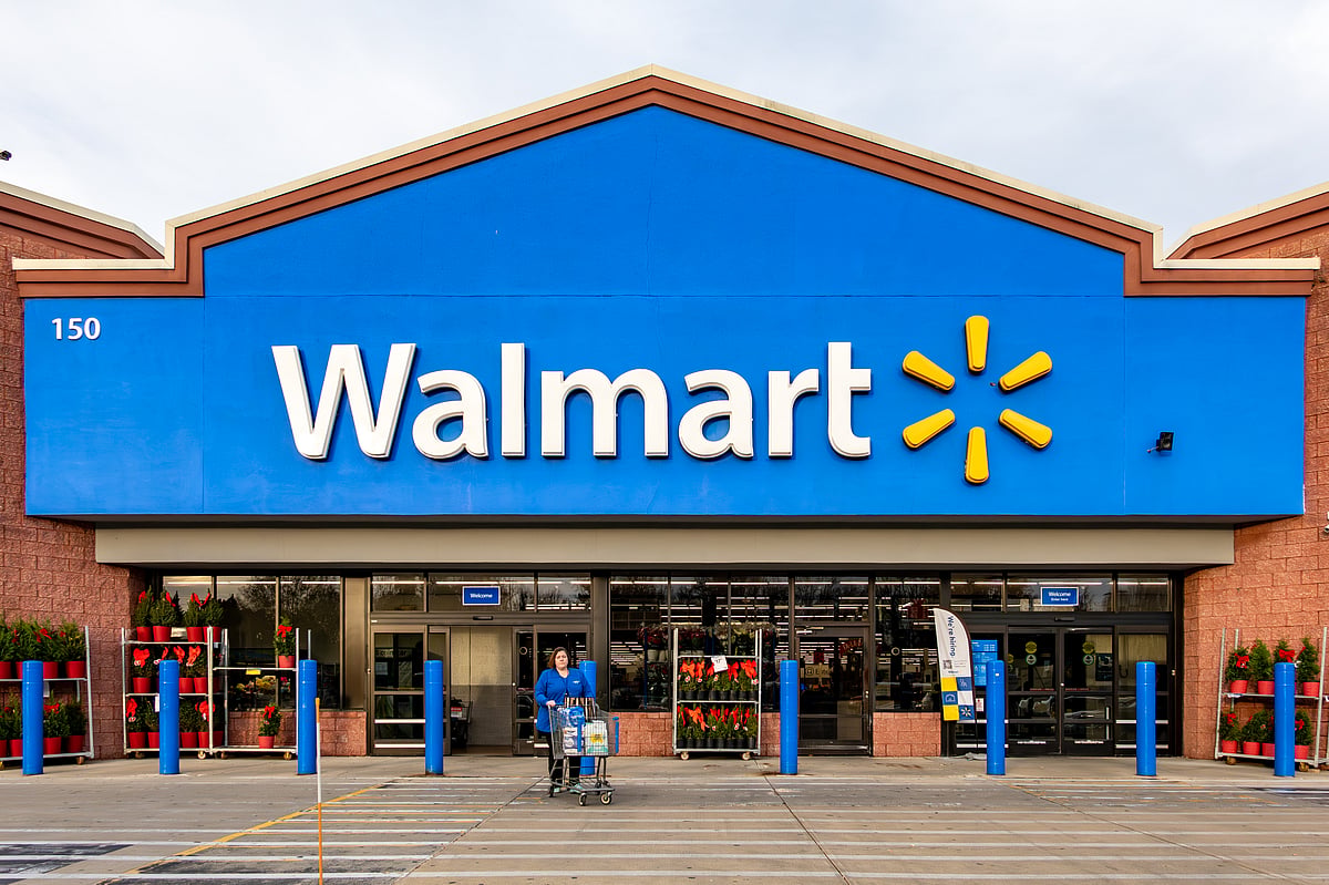 Walmart hits $1 trillion market value, joins Big Tech - led club