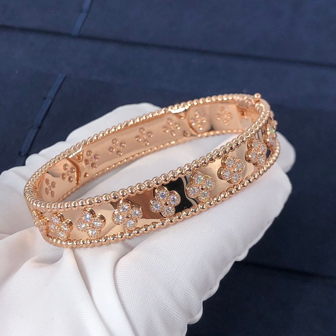 Van Cleef's Clovers Are the New Cartier Love Bangle - Vimarsana News