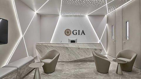 GIA Temporarily Expands Laboratory Services in Dubai and Hong Kong Amid Tariff-Related Shipping Challenges