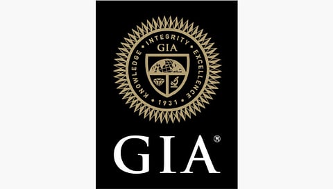 GIA Showcases Red, White and Blue Gem Collection for US 250th Anniversary