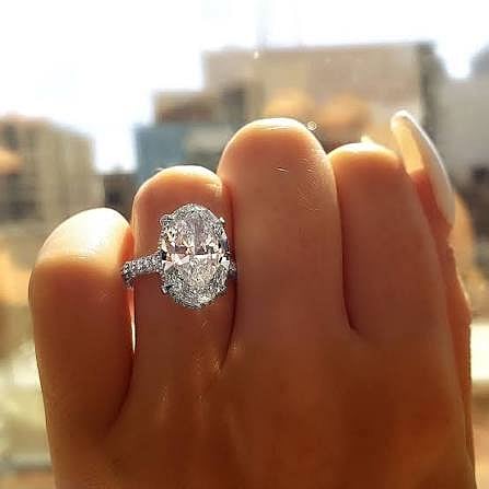Diamond Market Splits as Mid-Tier Natural Stones Face Pressure