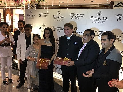 Tehmasp Printer with Khurana Jewellery House team