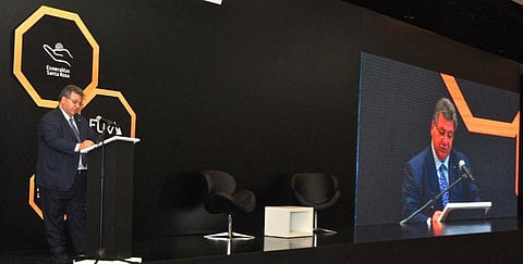 Dr. Gaetano Cavalieri, CIBJO President, addressing the World Emerald Symposium in Bogotá on October 12