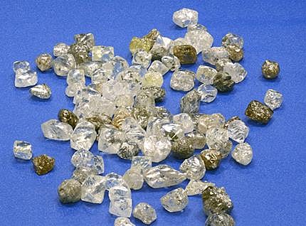 ALROSA's Verkhne-Munskoye deposit is rich with large diamonds  
