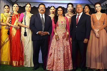 Rio Tinto partners with Joyalukkas to unveil the exclusive Australian Diamonds collection with  Mr. Baby George, Chief Executive Officer, Joyalukkas, Ms. Mithali Raj, Captain of the Indian Women Cricket Team and Official Ambassador, Rio Tinto’s ‘As real as you’ campaign and Mr. Vikram Merchant, Director-Indian Representative Office, Rio Tinto Diamonds