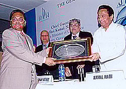 Arunkumar Mehta Honored with ‘Life-time Achievement Award’