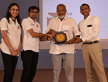 Riddhi Surana, Purvesh Tejani of TAL with Jitendra and Milan Parikh