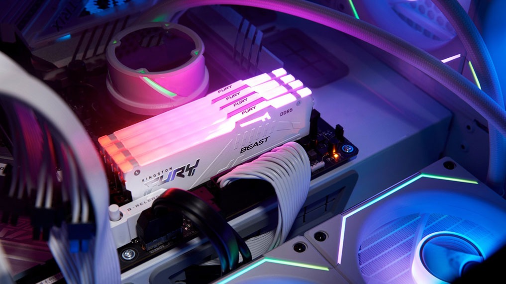 Kingston FURY Adds White Heat Spreaders to its DDR5 Memory Modules