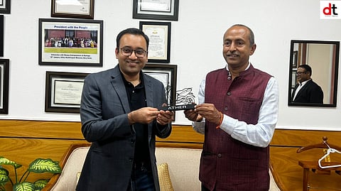 Joint Secretary, DPIIT, Shri Sanjiv Singh, and Co-founder and CEO, Ather Energy, Tarun Mehta.