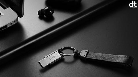 Lexar Introduces Durable and Secure JumpDrive M400 Flash Drive