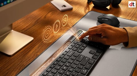 Logitech Introduces Signature Slim Solar+ K980 with LightCharge Technology