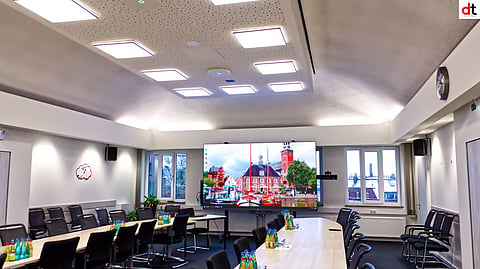 Philips Unite LED Launches 135” All-in-One Display Solution to Boost Collaboration in Government Offices