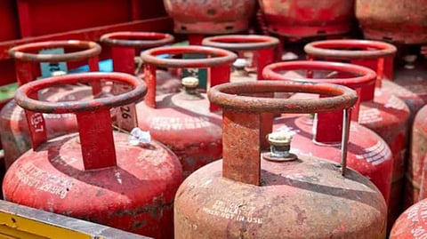 LPG Delivery Goes Faster: Consumers Can Now Get Cylinders in Around 30 Minutes