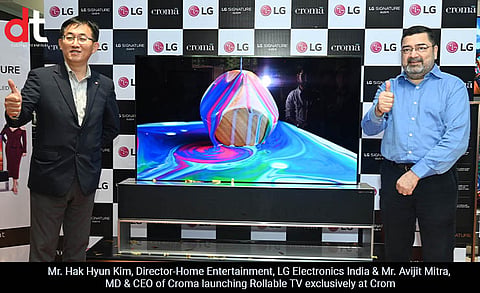 LG Introduces ‘SIGNATURE OLED R’, World’s First Rollable OLED TV