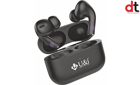 U&i Introduces Six Must-have Accessories for Smart Travelers