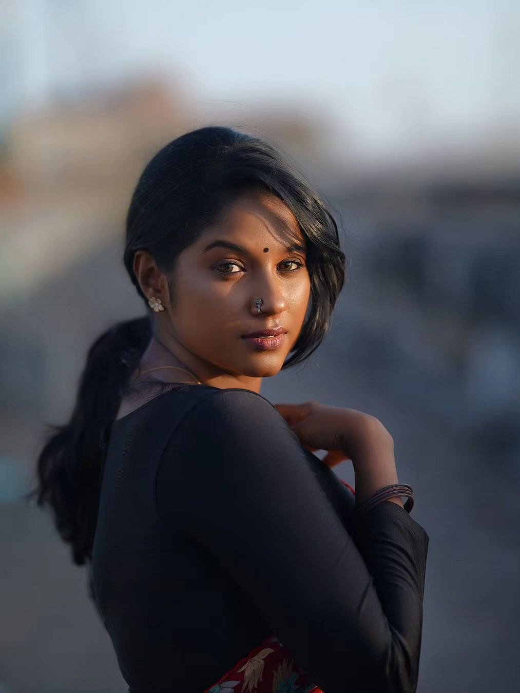 சுந்தரி.. கேப்ரெல்லா!