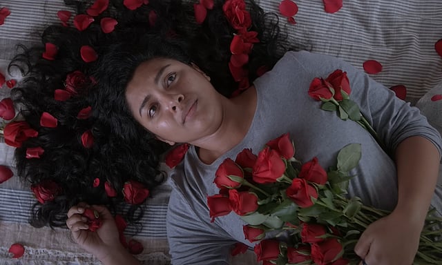 பிறக்கும் எல்லா உயிர்க்கும்... காதல் என்பது பொதுவுடைமை - திரை விமர்சனம்!