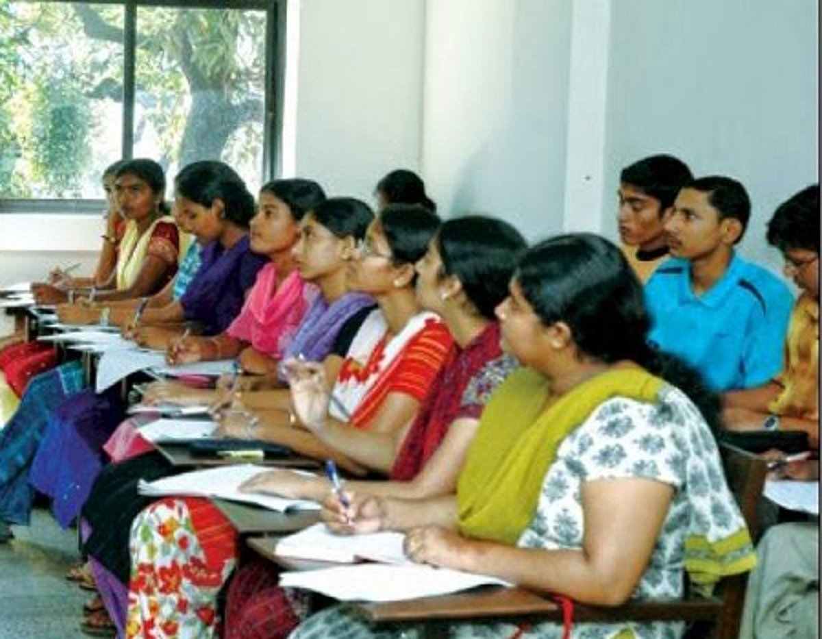 காலிப்பணியிடங்களின் எண்ணிக்கை கலந்தாய்விற்கு முன் அதிகரிக்கப்படும்: டிஎன்பிஎஸ்சி அறிவிப்பு காலிப்பணியிடங்களின் எண்ணிக்கை கலந்தாய்விற்கு முன் அதிகரிக்கப்படும்: டிஎன்பிஎஸ்சி அறிவிப்பு