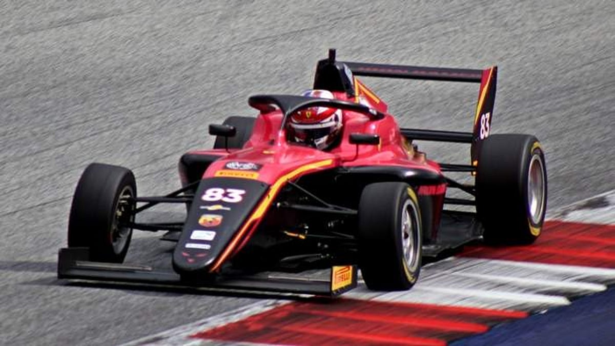 Meta Title: சென்னையில் ஃபார்முலா 4 கார் பந்தயம் - அனுமதி மற்றும் சர்ச்சைகள்