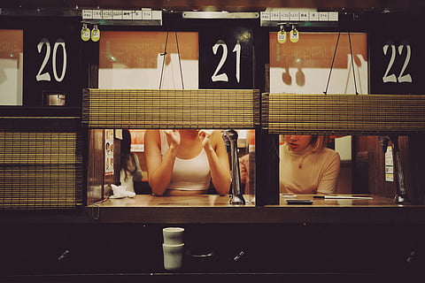 Seamless Journeys to the World’s Foodie Hotspots
