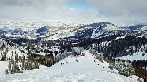 Looking down on the Ninety-Nine 90 Lift at 9990 feet. Photo by Matt Omann, unsplash