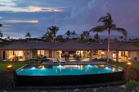 Hale Kai Mana’s panoramic coastal vistas and infinity-edge pool anchor its ultra-private resort setting