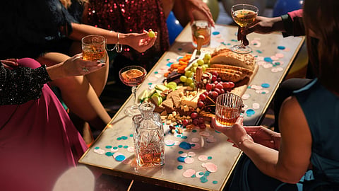 Casino Night at Home: Menu, Cocktails and Games for an Unforgettable Evening