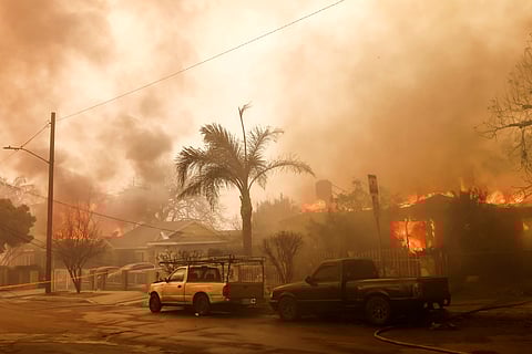 Trump culpa governador da Califórnia por incêndios devastadores