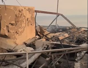 Imagem do vídeo publicado por Paris Hilton.