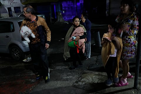 A população Michoacán saiu à rua com receio de réplicas do abalo.