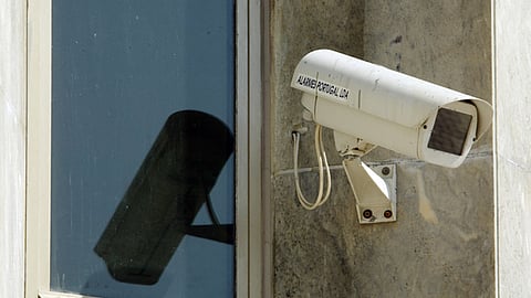 Cascais instala sistema de videovigilância com 444 câmaras após aprovação do Tribunal de Contas