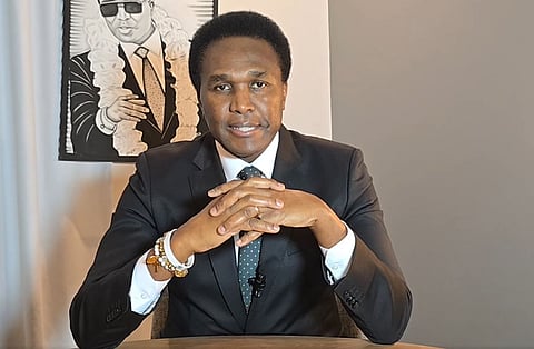 Mondlane declara-se "presidente eleito pelo povo" e promete anunciar medidas governativas na sexta-feira