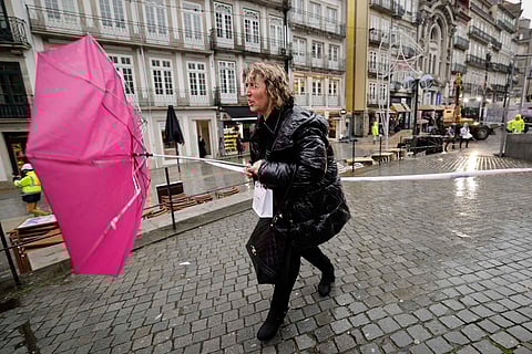 Chuva (por vezes forte e acompanhada de trovoada) coloca todos os distritos sob aviso amarelo na terça-feira