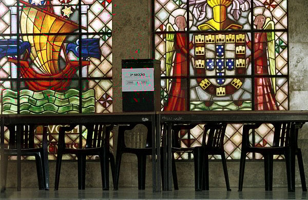 Presidential election: polling stations open tomorrow at 08:00 for 218,000 voters to cast advance votes