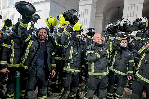 Governo chega a acordo com seis sindicatos dos bombeiros sapadores. "É um bom acordo", diz o ministro 