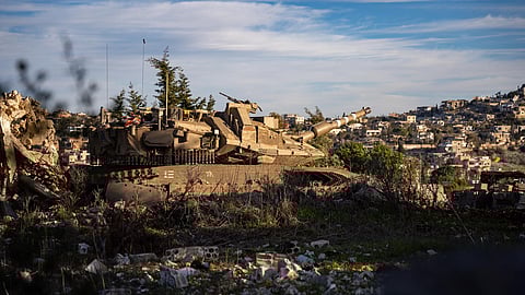 Um tanque da 300.ª brigada das Forças de Defesa de Israel em missão no sul do Líbano. 