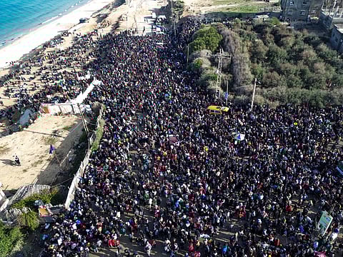 Hamas acusa Israel de violar o cessar-fogo ao bloquear o regresso dos palestinianos a Gaza