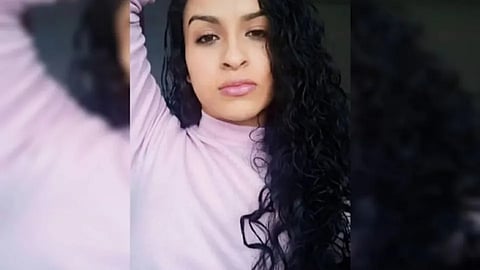 Jovem está hospitalizada.