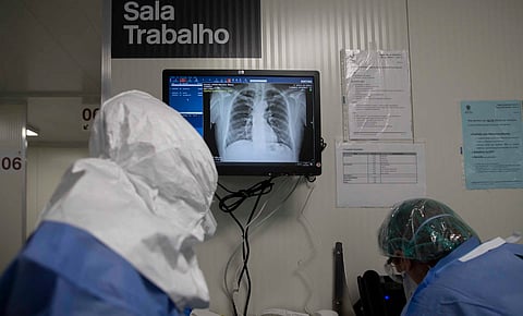 China considera extremamente improvável que vírus tenha vazado de laboratório