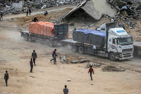 Hamas acusa Israel de atrasar a entrega de ajuda a Gaza e avisa que a libertação de reféns pode ser afetada