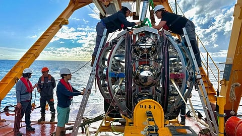 Cubic Kilometre Neutrino Telescope (KM3NeT)