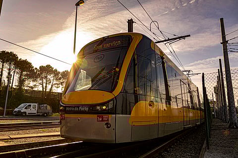 Mulher com cerca de 40 anos atropelada pelo Metro do Porto em Vila Nova de Gaia