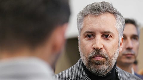 PNS pede explicações a Montenegro sobre polémicas. Acusa-o de não responder aos jornalistas "há quase um mês"