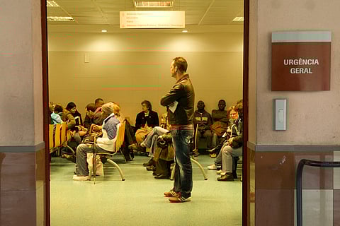 Doentes urgentes enfrentam esperas de até 13 horas nos hospitais de Lisboa