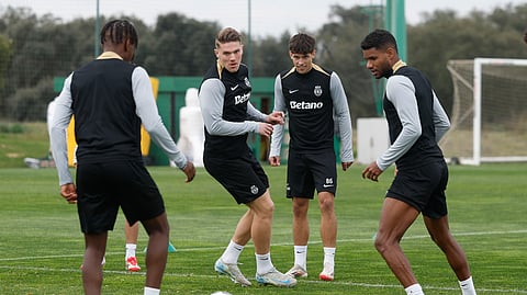 Gyökeres trabalhou na Academia esta segunda-feira, mas não viajou para a Alemanha com a equipa.