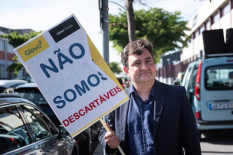 Além de defender judicialmente, Marcel é um porta-voz de manifestações e greves do grupo.
